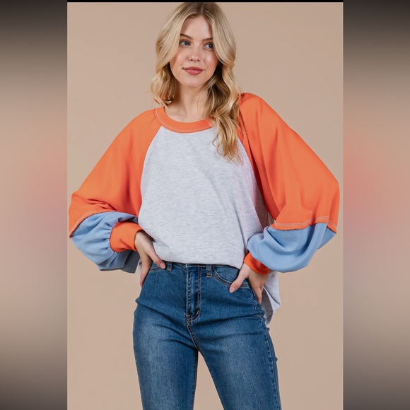 Colorblock Raglan Sleeve Top - Picture 1 of 6